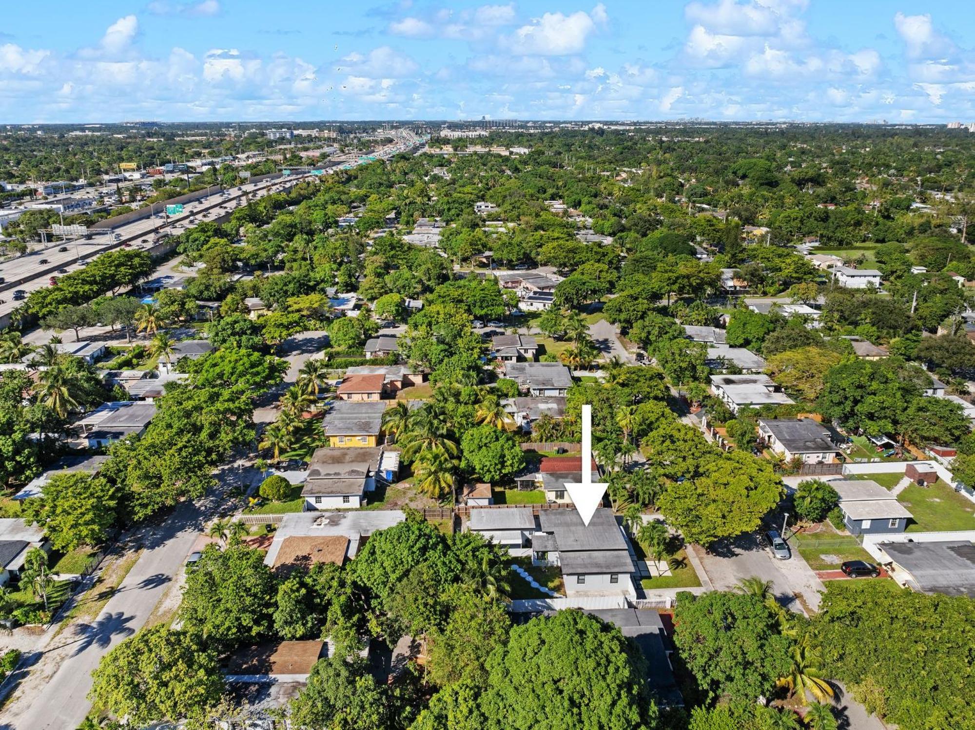 3 Bedroom And 2 Bath North Miami, Florida Exterior photo